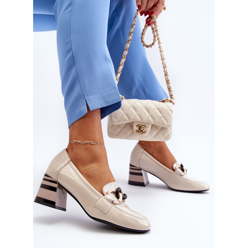 Vinceza Salón de charol con cadena, Beige Paliotte 1 Vinceza Salón de charol con cadena, Beige Paliotte 1