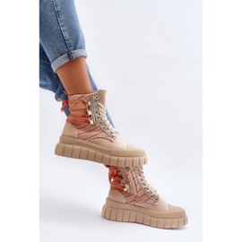 Zapatillas altas de mujer beige con plataforma enorme Kernia 1 Zapatillas altas de mujer beige con plataforma enorme Kernia 1
