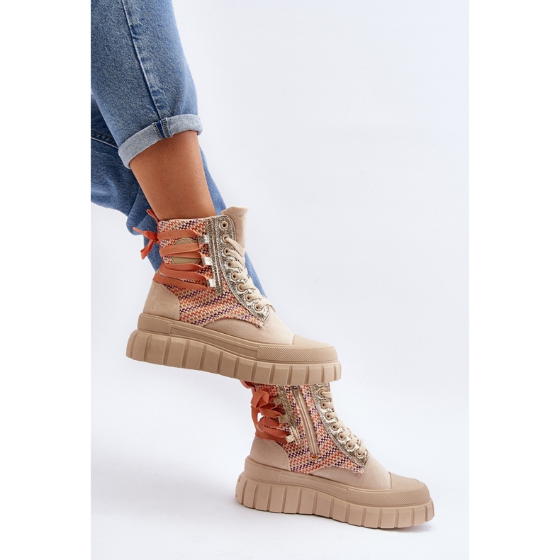 Zapatillas altas de mujer beige con plataforma enorme Kernia 1 Zapatillas altas de mujer beige con plataforma enorme Kernia 1