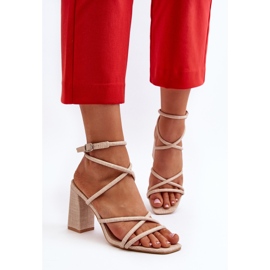 Sandalias tacón Herfiana beige con tiras 6