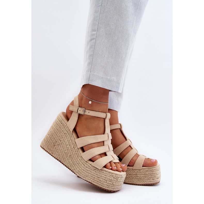 Sandalias cuña Gnosis beige con trenza 2