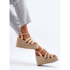 Sandalias cuña Gnosis beige con trenza 7