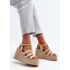Sandalias cuña Gnosis beige con trenza 8