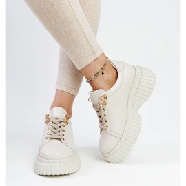 Zapatillas de cuero beige claro de Karino 4