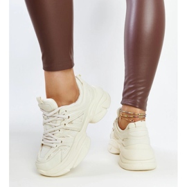 Zapatillas deportivas beige claro de Feaven 4