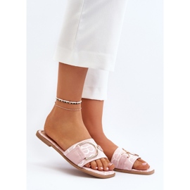 Chanclas de mujer brillantes con decoración rosa 2
