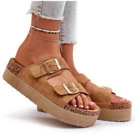 Chanclas de mujer Camel Lolpey con plataforma y hebillas marrón 9
