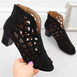 M. DASZYŃSKI Botas de mujer de ante caladas con puntera abierta, negro M.Daszyński MR1954-15 1 M. DASZYŃSKI Botas de mujer de ante caladas con puntera abierta, negro M.Daszyński MR1954-15 1