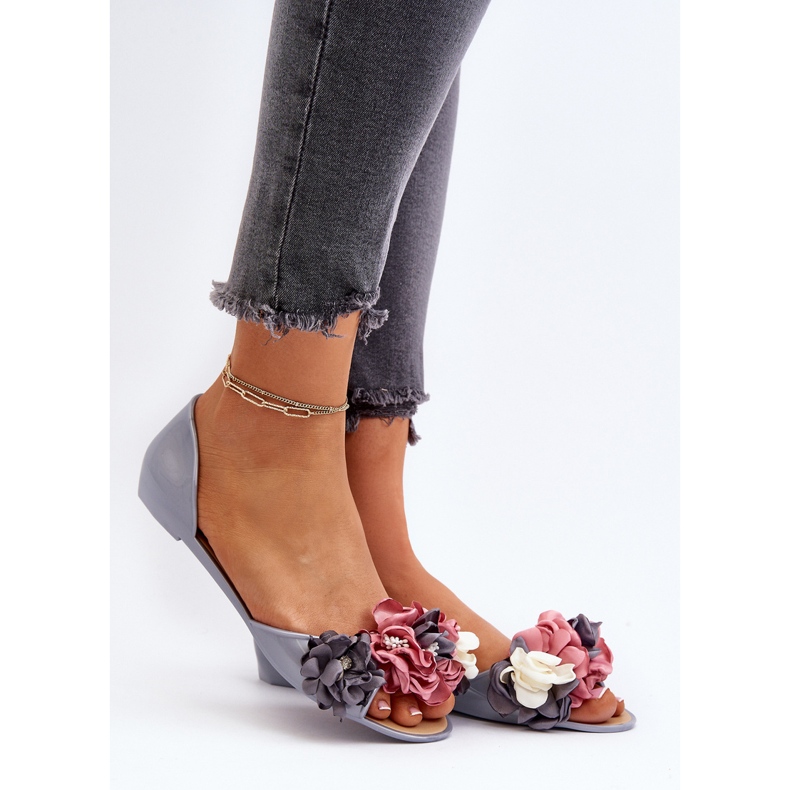 Bailarinas De Mujer De Goma Con Flores Gris Junikla 2 Bailarinas De Mujer De Goma Con Flores Gris Junikla 2