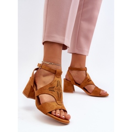 Sandalias de tacón bajo Eleriva color camel marrón 3