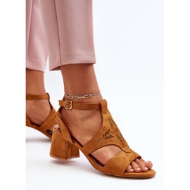Sandalias de tacón bajo Eleriva color camel marrón 6