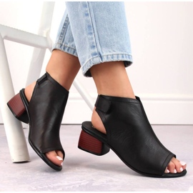 Rieker Sandalias cómodas de piel Remonte W RKR654 negro 2