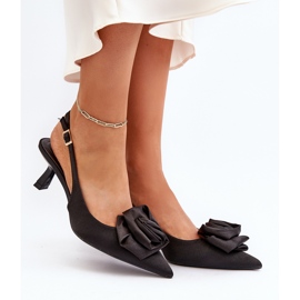 Tacones Ozena negros con decoración. 2 Tacones Ozena negros con decoración. 2