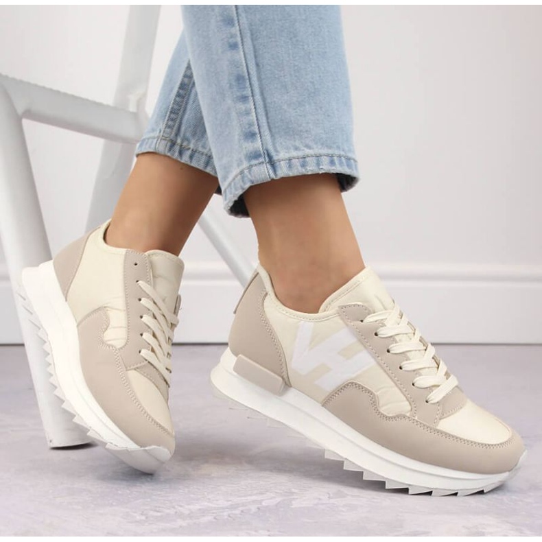 Potocki WOL214 Deportivas plataforma beige 2