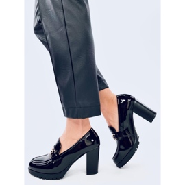 Mocasines tacón charol Hyett Black negro 3