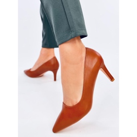 Zapatos de tacón bajo Greave Camel marrón 4