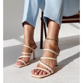 Chanclas tacón Semira beige claro 1 Chanclas tacón Semira beige claro 1
