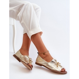 Ballerinas de cuero femenino Zazoo 2660/007 Oro dorado 8