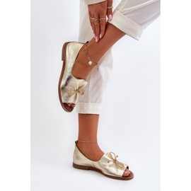 Ballerinas de cuero femenino Zazoo 2660/007 Oro dorado 7