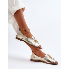 Ballerinas de cuero femenino Zazoo 2660/007 Oro dorado 9