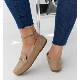 Mocasines beige con acabado mate de Rubiania 4