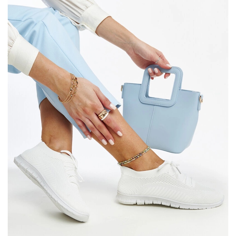 Zapatillas Zahira de tela blanca. blanco 1