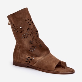 Zazoo 3437 Sandalias de ante para mujer con parte superior con cremallera color camel marrón 1