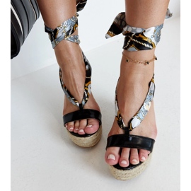 Sandalias cuña cordones Aziza negras negro 4