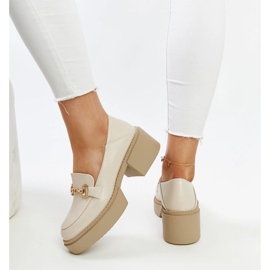 Zapatos de tacón en ecopiel beige de Vinceza 3