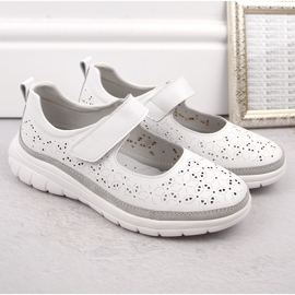 Zapatos mujer piel calada con velcro, blanco Filippo DP6073 2