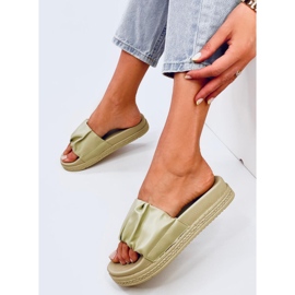 Pantuflas mujer Atissa Verde 2