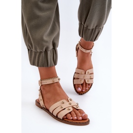 Sandalias planas decoradas para mujer en beige de Ianaera marrón 5