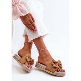 Chanclas Aflia con plataforma y lazo de mujer en color camel marrón 1
