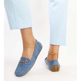Mocasines azules con hebilla decorativa de Adila 3