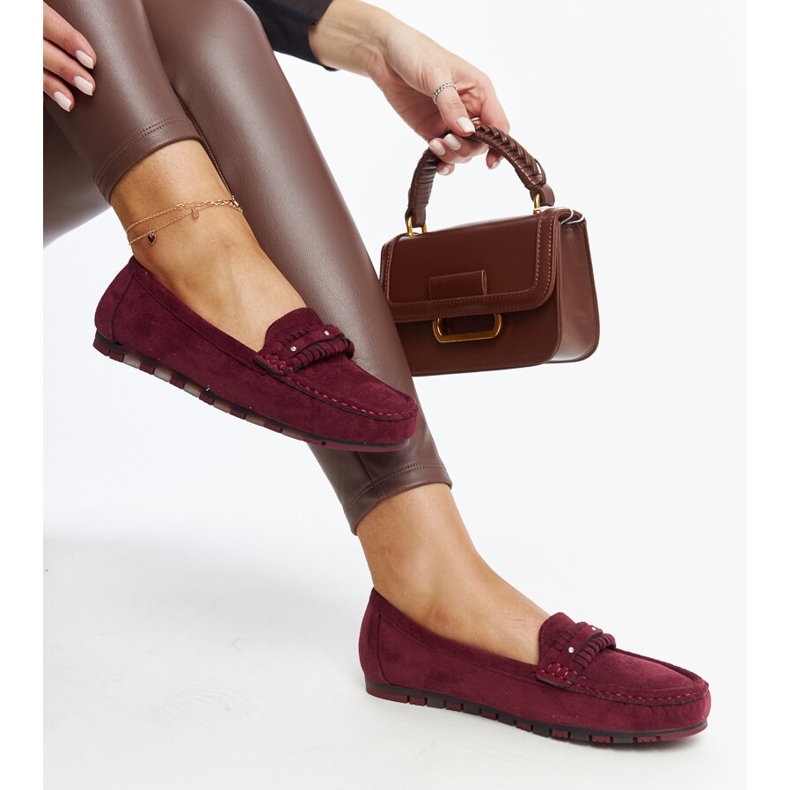 Mocasines burdeos con correa decorativa de Widaad rojo 1