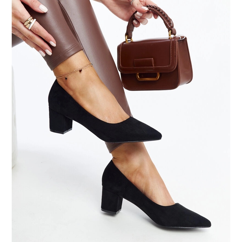 Salón de tacón Araxi negro 1