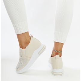 Zapatillas con cuña beige de Fossacesia 1