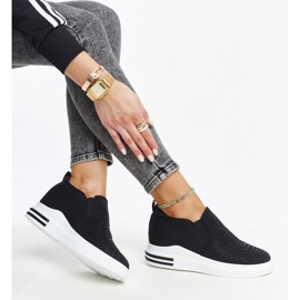 Zapatillas con cuña Fossacesia en negro 1