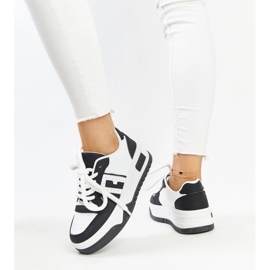 Zapatillas Galit en blanco y negro con suela gruesa. 2