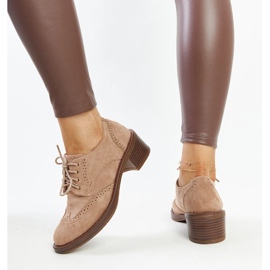 Zapatos de tacón de ante marrón de Tigard 2