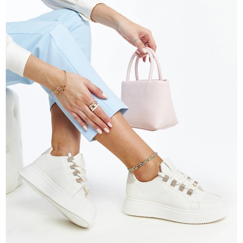 Zapatillas beige con suela gruesa Walida. 1