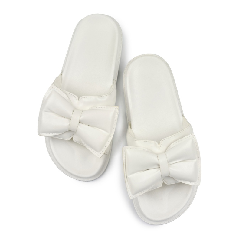 Chanclas de mujer blancas con lazo, fabricadas en ecopiel. blanco 1 Chanclas de mujer blancas con lazo, fabricadas en ecopiel. blanco 1