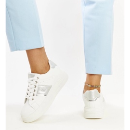 Zapatillas blancas y plateadas con suela gruesa Finestra. blanco 3