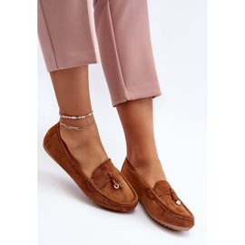 Mocasines Ontala clásicos de ante para mujer en color camel marrón 8