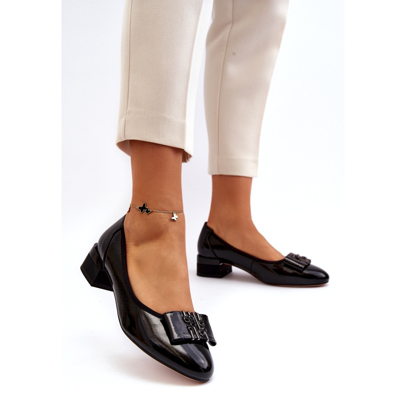 Vinceza Salón de charol con lazo sobre bloque, negro 2