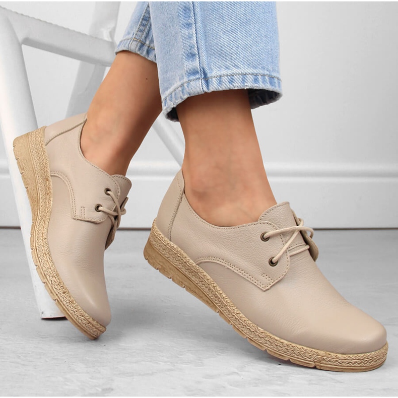 Zapatos cómodos cuña mujer piel beige Helios 401.10 1 Zapatos cómodos cuña mujer piel beige Helios 401.10 1