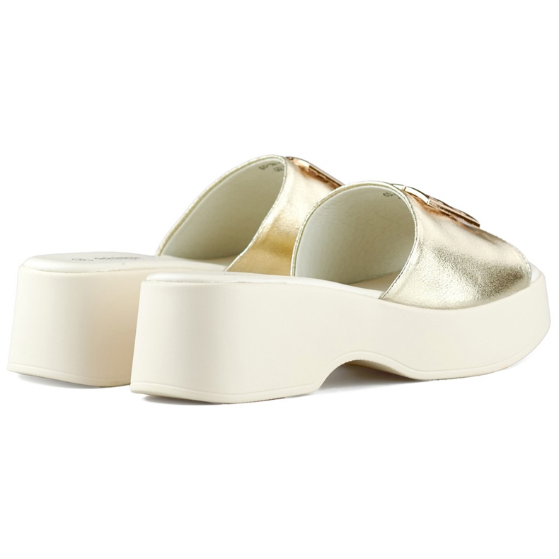 Chanclas doradas, elegantes, cómodas y con suela gruesa. dorado 1