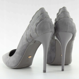 Tacones de ante con volante LE031 Gris 4