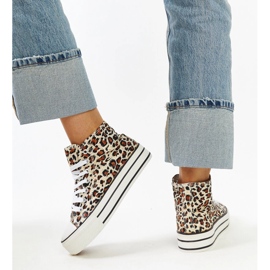Zapatillas altas bagy con estampado de leopardo y suela gruesa marrón 3