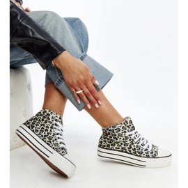 Zapatillas altas bagy con estampado de leopardo y suela gruesa beige 1